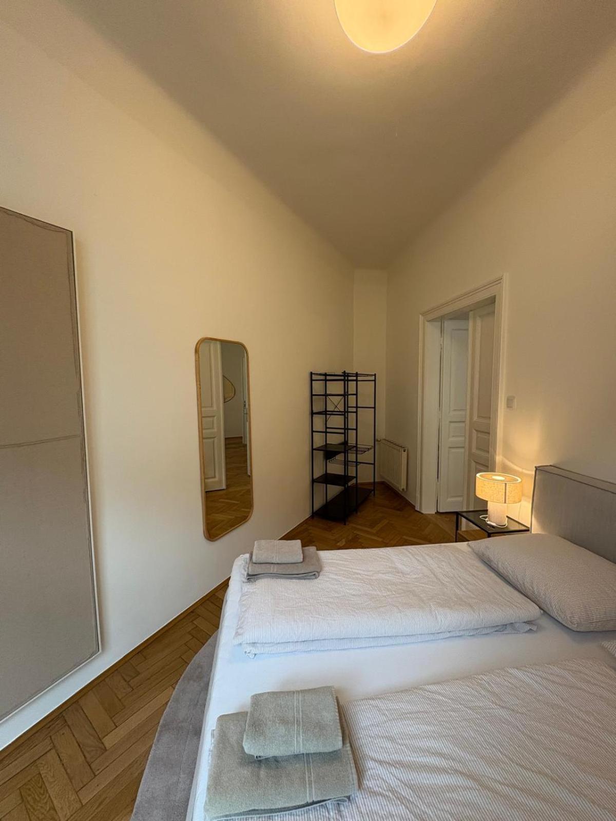 Premium Apartment In Altstadtnaehe グラーツ エクステリア 写真